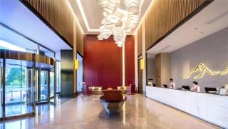 Echeng Hotel Laibing Jinxiu Shuidian Tower - 3