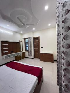 The Royal Resort - 3