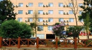 GreenTree Inn Express Yingtan Yujiang Railway Station - 1