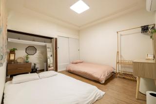 3min to St' Heritage Stay 1954, Private 2-story Home - 8