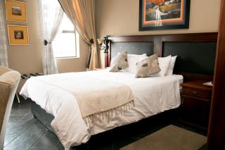 Picanha Grill Guest House & Events Venue - Nigel - 8