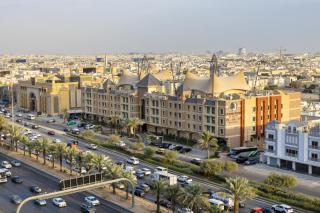 DoubleTree by Hilton Hotel Riyadh - Al Muroj Business Gate - 9