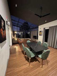 A private room in a luxury villa- The Water's Edge - 7