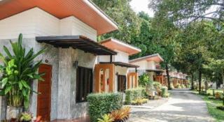 Baan Klang Suan Resort - 8