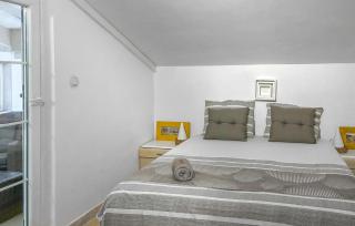 Pet Friendly Apartment In Vrsi With Wifi - 5