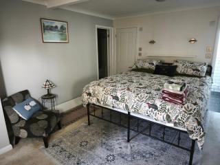 Groombridge 1 Bed self catered flat, can sleep 2 - 7