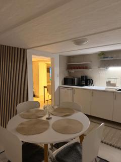 Kattarp Home Cellar - Free Parking & Private Entrance - Malmö - 9