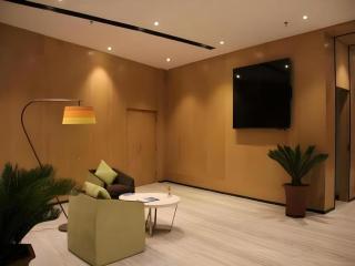 IU Hotel Shangqiu Kaixuan Road Zhonghuan Square Branch - 1