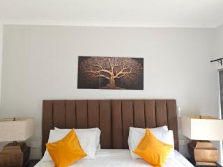 Platinum Peak Luxury Apartment -Victoria Falls - 2