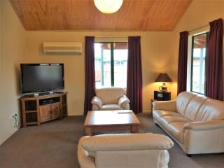 Cedar Chalets and Barkers Lodge - Methven - 2