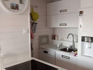 Appartement T2 avec Parking Privé et Balcon à Canet Plage - FR-1-696-21 - 1