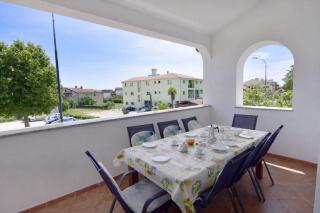 Spacious apartment in Umag - 0
