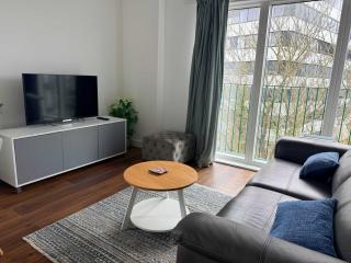 Modern 2Bed Apt in The Grand Exchange Bracknell - 9