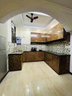 Skyline Retreat by Housiify - 1