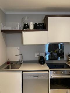Sandton Cozy Unit C - 2 Bed 2 Bath - 3