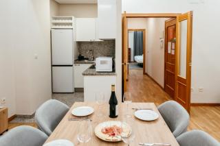 Apt Almas, City Hall 1 Min, 4 Pax, Smart Tv - 7