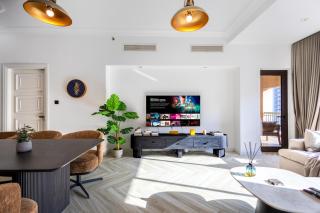 Spacious 1BR with Terrace l Near Palm Jumeirah Mall - 8