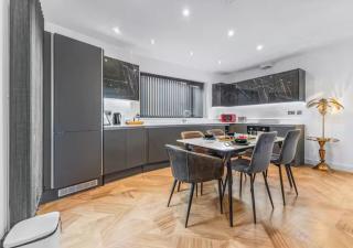 Modern 3 Bed Apartment Near Manchester City Centre - Pass the Keys - 3