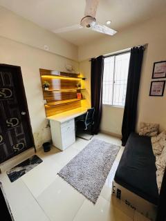 Seaside Serenity Cozy Studio in DHA PHASE 6 - 3