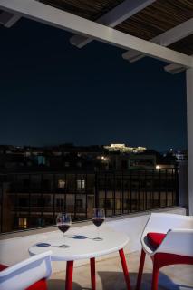 Stylish Loft with Acropolis View & Sunny Terrace - 4