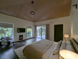 The Sunny Woodlands Estate - 7