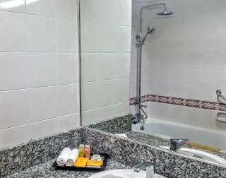 Hotel Grand Continental Kuching - Kuching - 8
