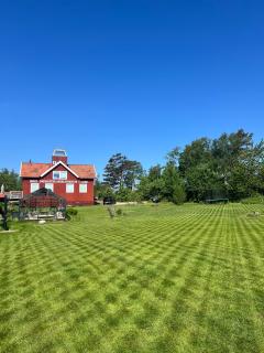 Unik villa med utsiktstorn, orangeri och badtunna - 0