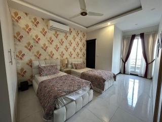 Calm & Cozy Apartment in Islamabad,Margalla View - 0