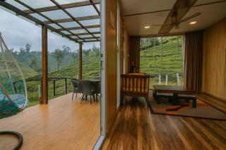 The Leafy Nook Container Stay- 360 degree Tea Plantation near Ooty - 4