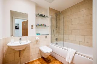 Jeanneau - Prestigious Dolphin Quays apartment on Poole Quay - 3