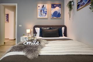 Sophisticated Comfort in the Heart of the City - Romana Square Living - 6