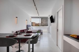 The White Apartment - 2