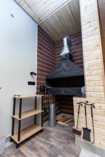 Ptghni Luxury Vacation Home with saunas - 4