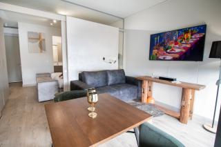 Aurea Via Stays - Unit 431 at One Rosebank - 3