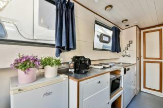 Orginal Dutch houseboat city center 'WIEL' - 9