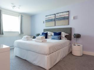 Jibe Ho - Beautiful Spacious Apartment with Harbour Views - 6