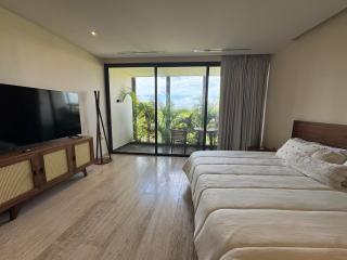 Alof Studio in the Jungle - 1