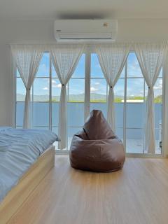 URhome 2 Bedrooms - 9