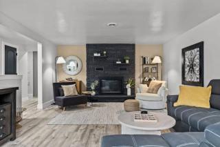 Relax! Pool/HotTub/TheaterRoom/Sleeps 15! - 6