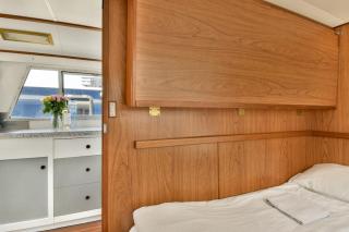 Comfortable boat city center 'Boekanier 5' - 6