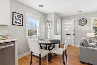 Private 3 BR House w Fence Near Scotts Addition! - 7