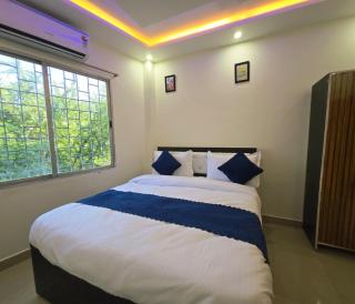 Laxmi raj awasiye hotel - 4