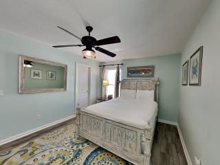 Breezy Blue Cottage - 0