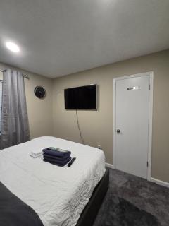 Private Queen Room Guesthouse near Stone Mountain - 6