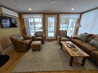 Stunning Meredith Condo with Water Access & Mooring - 8