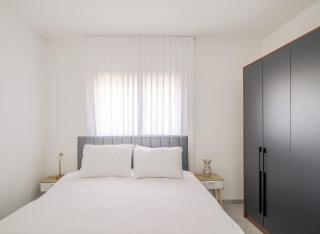 3BDR with a view of the Kineret BY MadrigalRentals - 6