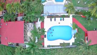 Jane's Beach Resort - 8