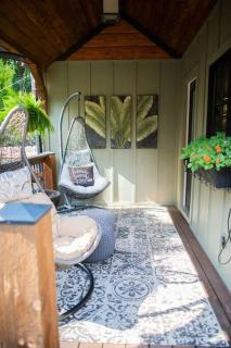 The Dryer House center city pet friendly home - 4