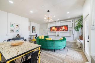 Bright & Airy Home w/Stylish, Contemporary Touches - 4