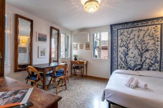 Santi Apostoli Home by Halldis - Venice - 9